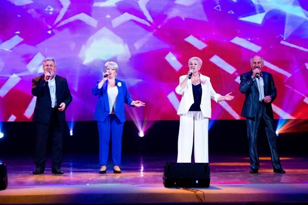 «Когда яблони в цвету»