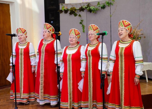 «Мы дарим вам свои сердца»