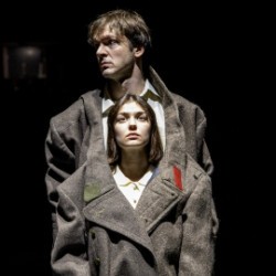 Александр Бобровский