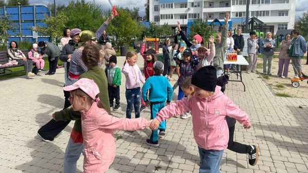 «А у нас во дворе»: День соседей в сквере «Казачьи луга»