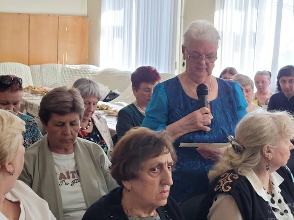 Обзор тематической выставки «К сокровищам родного слова…» к Дню славянской письменности