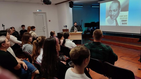 Концерт в рамках школьного музыкально-просветительского проекта «Лекция в стиле…»