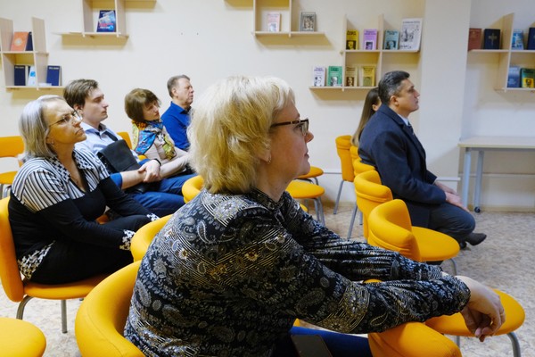 Лекция «Ешь, играй, пляши. И другие лайфхаки для развития ребенка»