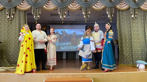 Игровая программа «Детки – конфетки»