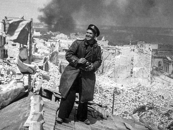 «Евгений Халдей. Эпоха в кадрах»