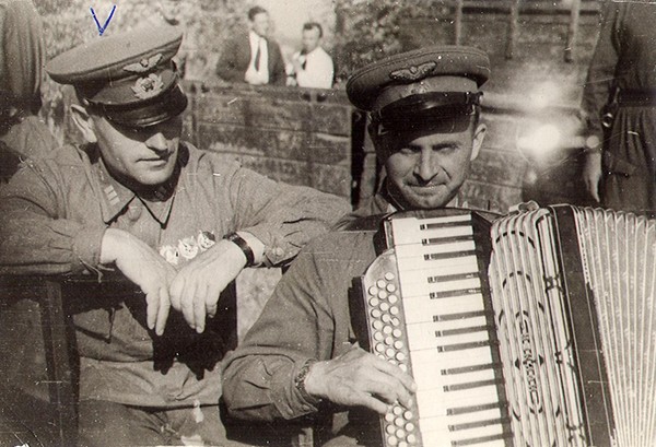 «Образец человека и летчика»