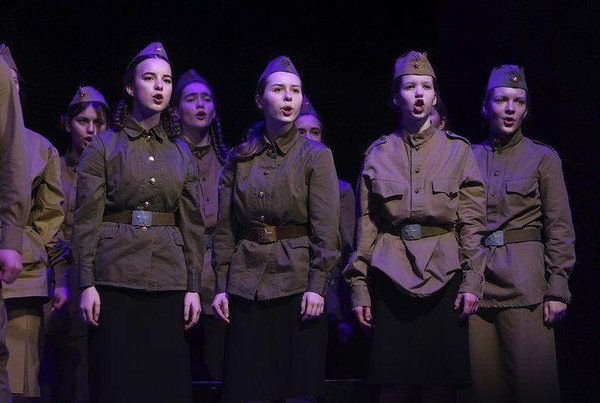 Музыкальный спектакль «Веселей к Победе, веселей. Песни военных лет»