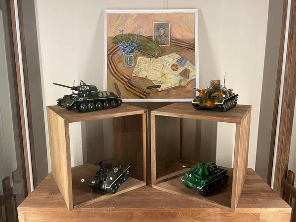 Выставка моделей военной техники «К 80-летию Великой Победы»