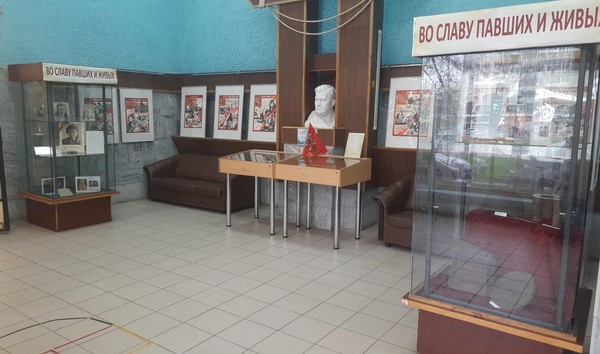 Выставка «Во славу павших и живых»