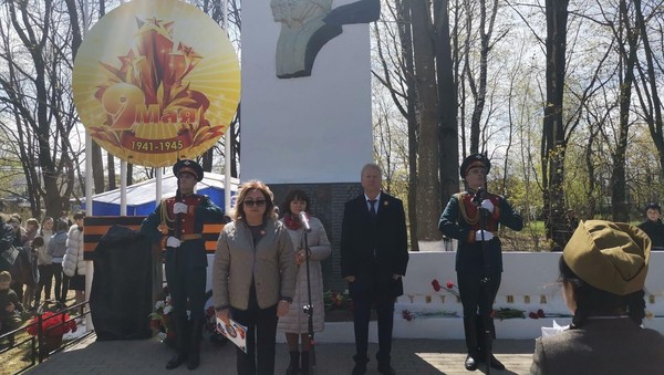 Митинг посвященный Дню Великой Победы у обелиска павшим односельчанам в дер. Поздняково