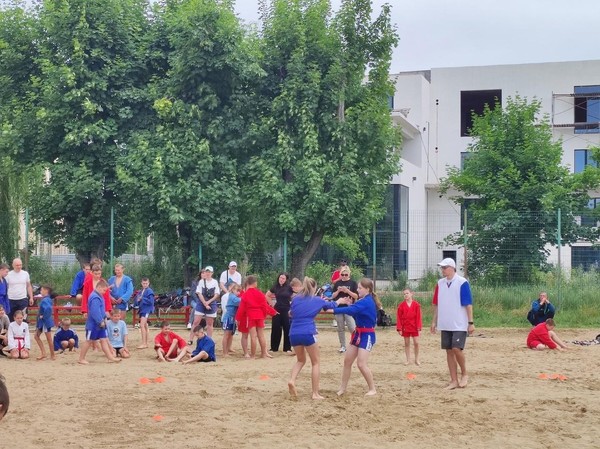 Городской турнир по пляжному самбо
