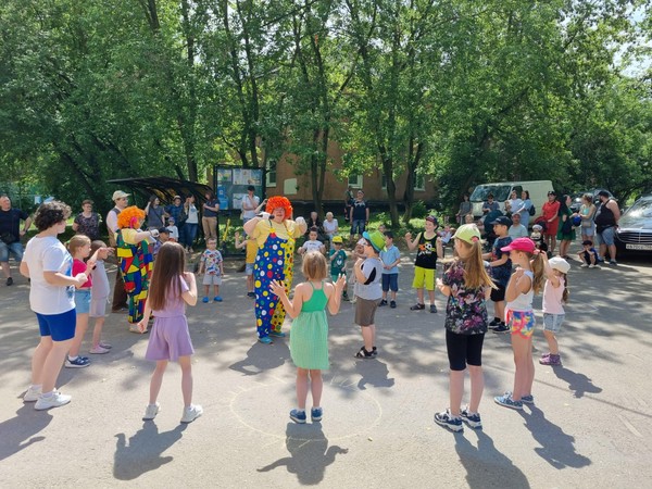 Развлекательно игровая программа «Детство –счастливая страна!»