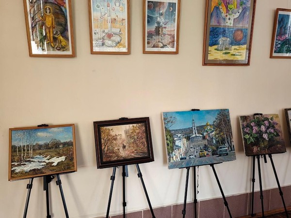 Выставка рисунков «Зачарованная Русь»