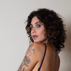 Akra Jazz Band feat Ezgi Alaş