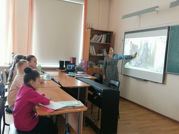 Игра «С днем рождения, город!»