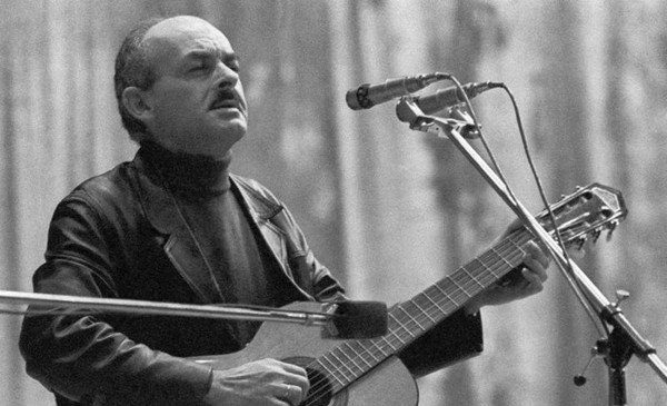 Вечер-портрет «Давайте восклицать, друг другом восхищаться»