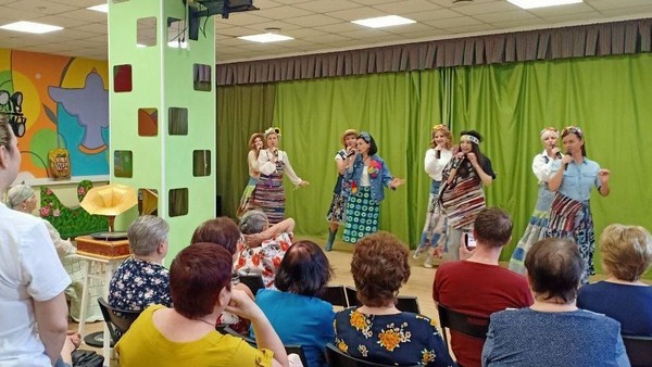 Жить в России