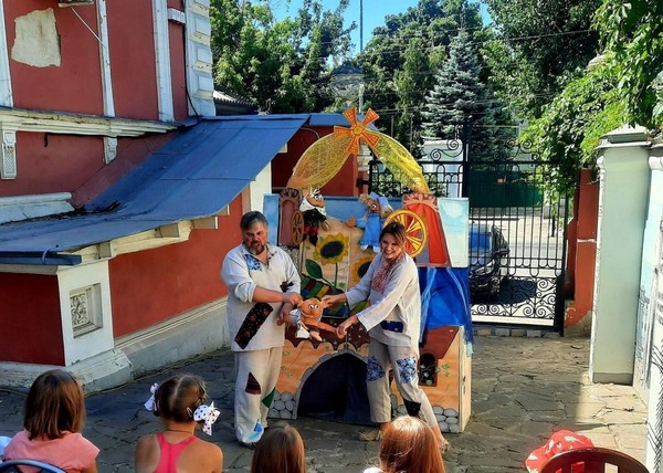 Спектакль «Сказка о рыбаке и рыбке»