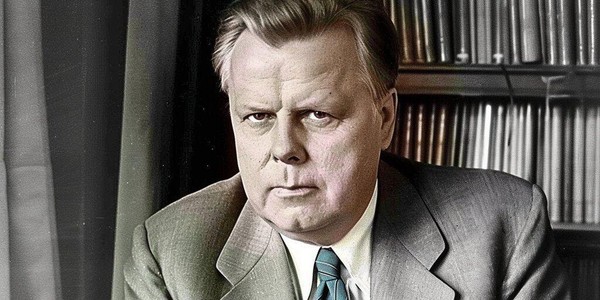 «Вам – из другого поколения»