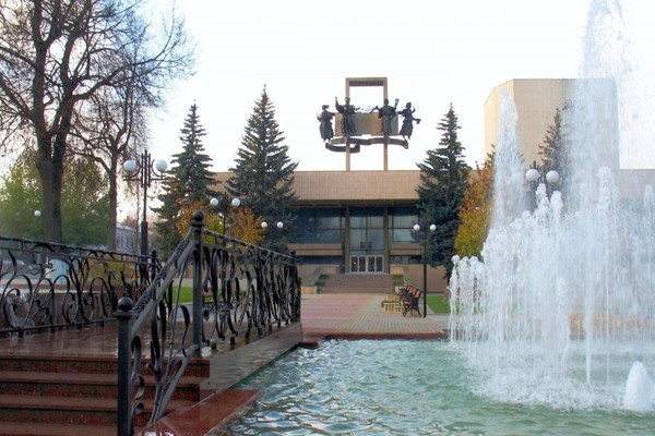 Спектакль «Фантазии Фарятьева»
