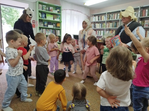 Библиотечный урок «Книжки верные друзья»