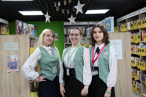 Интерактивная игра «Литературные знатоки»