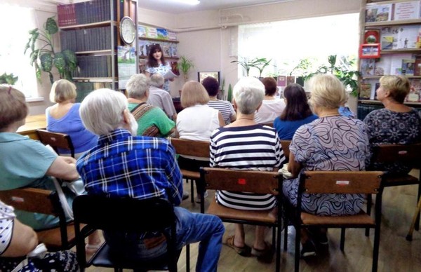 Нам останутся цветы красивым парусом надежды
