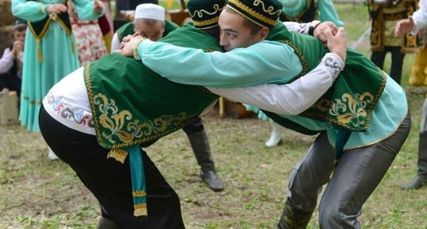 «Древний праздник»