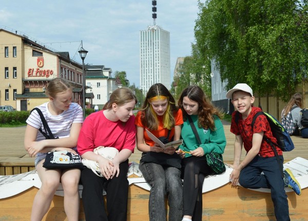 Программа «Летние каникулы на Псковском проспекте»
