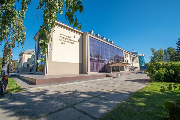 Директор театра. Песни Катулла