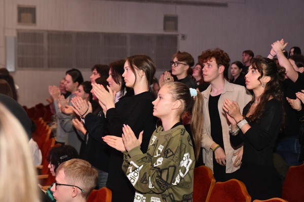 Киноконцерт «Время не властно над памятью»