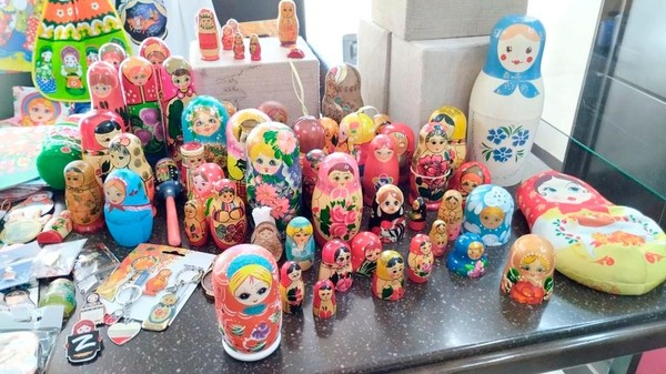 Выставка матрёшек «Обаяние русского бренда»