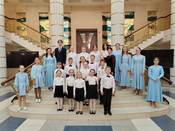 Поющий город