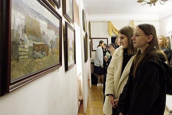 Выставка картин «Ты Божий дар – природы сотворенье»