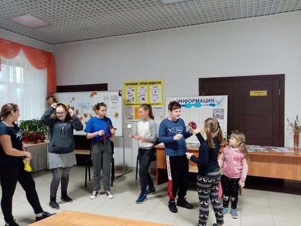 Познавательно-игровая программа «Путешествие в страну этикета»