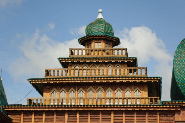 Экскурсия «Крыши, парящие над землей»