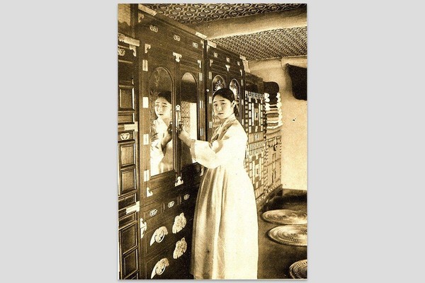Лекция «Цветы, которые растут на обочине или говорят стихами?»
