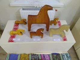 Северная деревянная игрушка