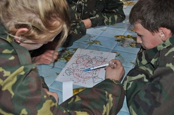 Патриотическая игра «Военною тропой»