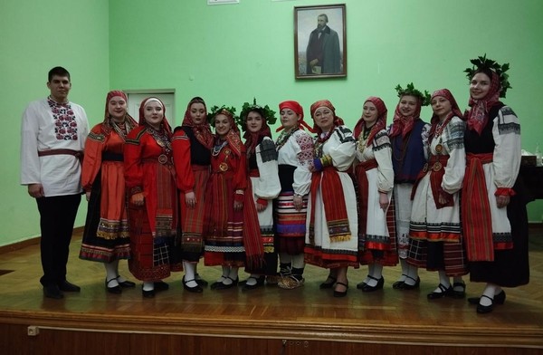 Библиомикс «Панорама жанров». Видеопрезентация концерта «Песни из старинного сундука»