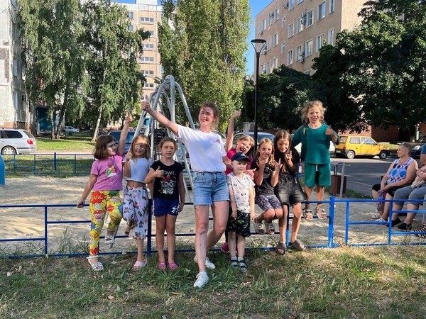 Развлекательная программа «Лето, солнце, дружба – вот что детям нужно!»