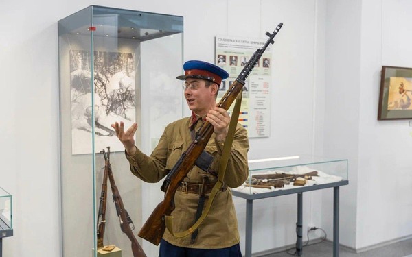 Тематическая экскурсия «Курсанты военных училищ»