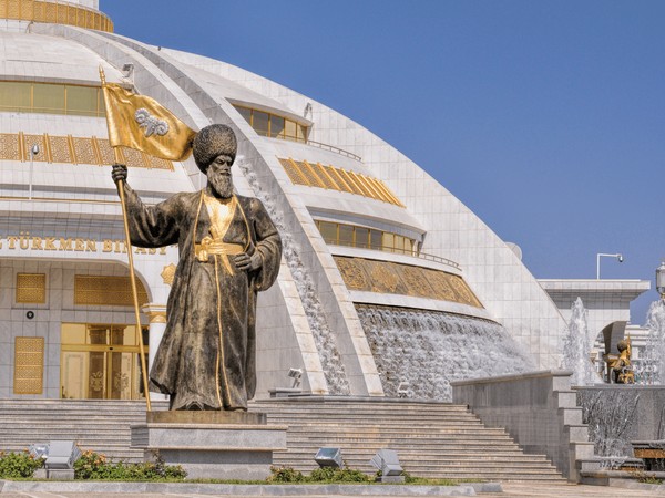 Лекция «Туркменистан сквозь призму языка»
