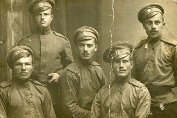 Выставка «Герои Отечества»