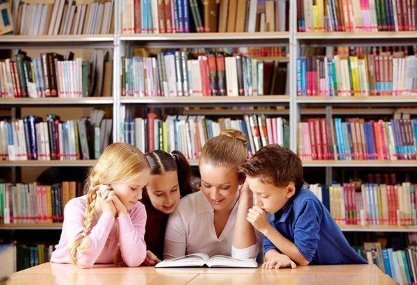 «Дон Кихот: Битва с Книжными Великанами»