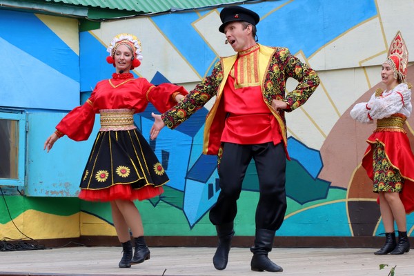 Концерт ансамбля народной музыки «Вишенка»