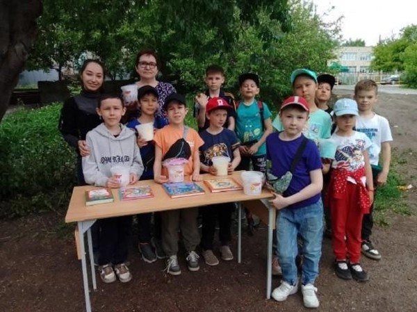 Игровая программа «Подрастаю с книжкой я»