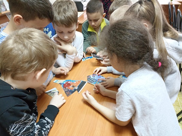Игровая программа «О чем шепчут книжные страницы»
