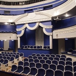 Гала-концерт солистов и выпускников