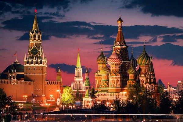«Необъятная страна»